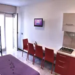 Intimate In A Modern Residence-beahost アパート ビビオーネ